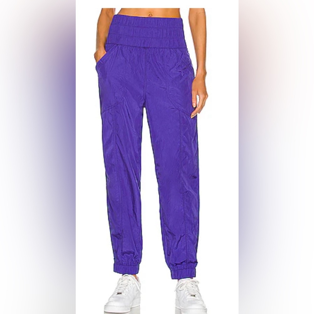FP Movement Way Home Jogger  light purple 
FREE PEOPLE size large